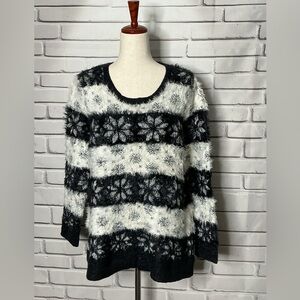 3/$20 Style & Co. Black and White Snowflake Sweater